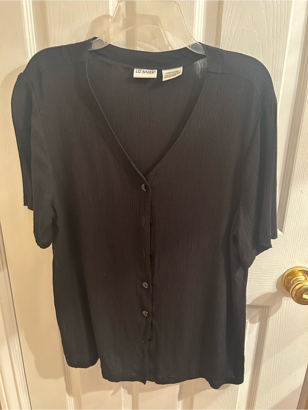 Liz Baker Black Short-Sleeve Button Front V-Neck Top
